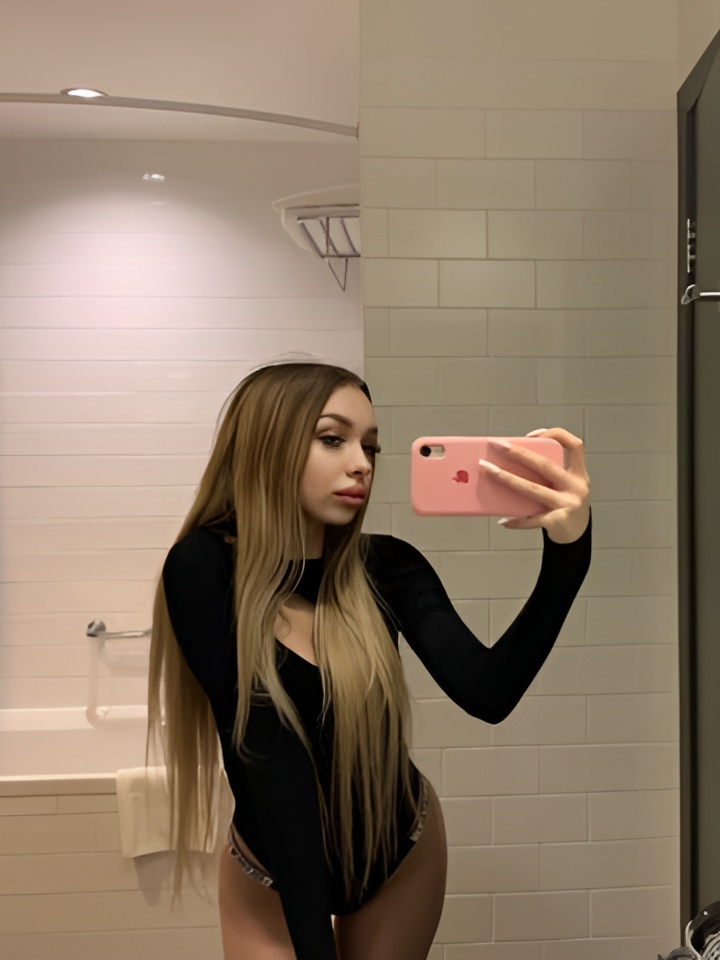 Рената привлекальеная девушка из Новоазовска цена от 3000 руб