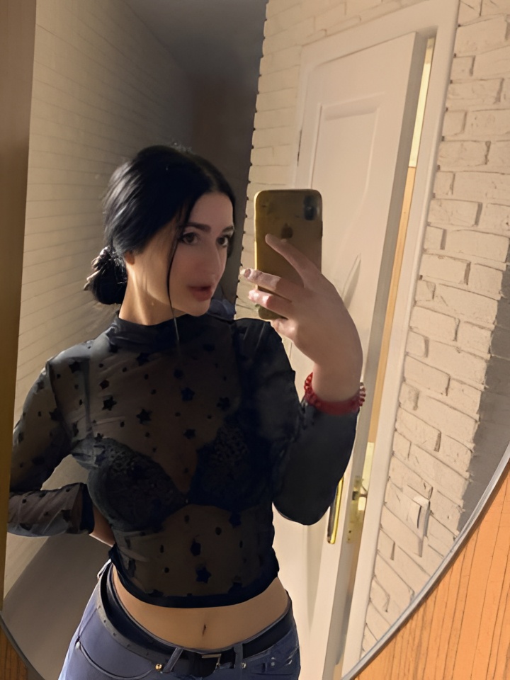 Василиса привлекальеная девушка из Новоазовска цена от 2000 руб