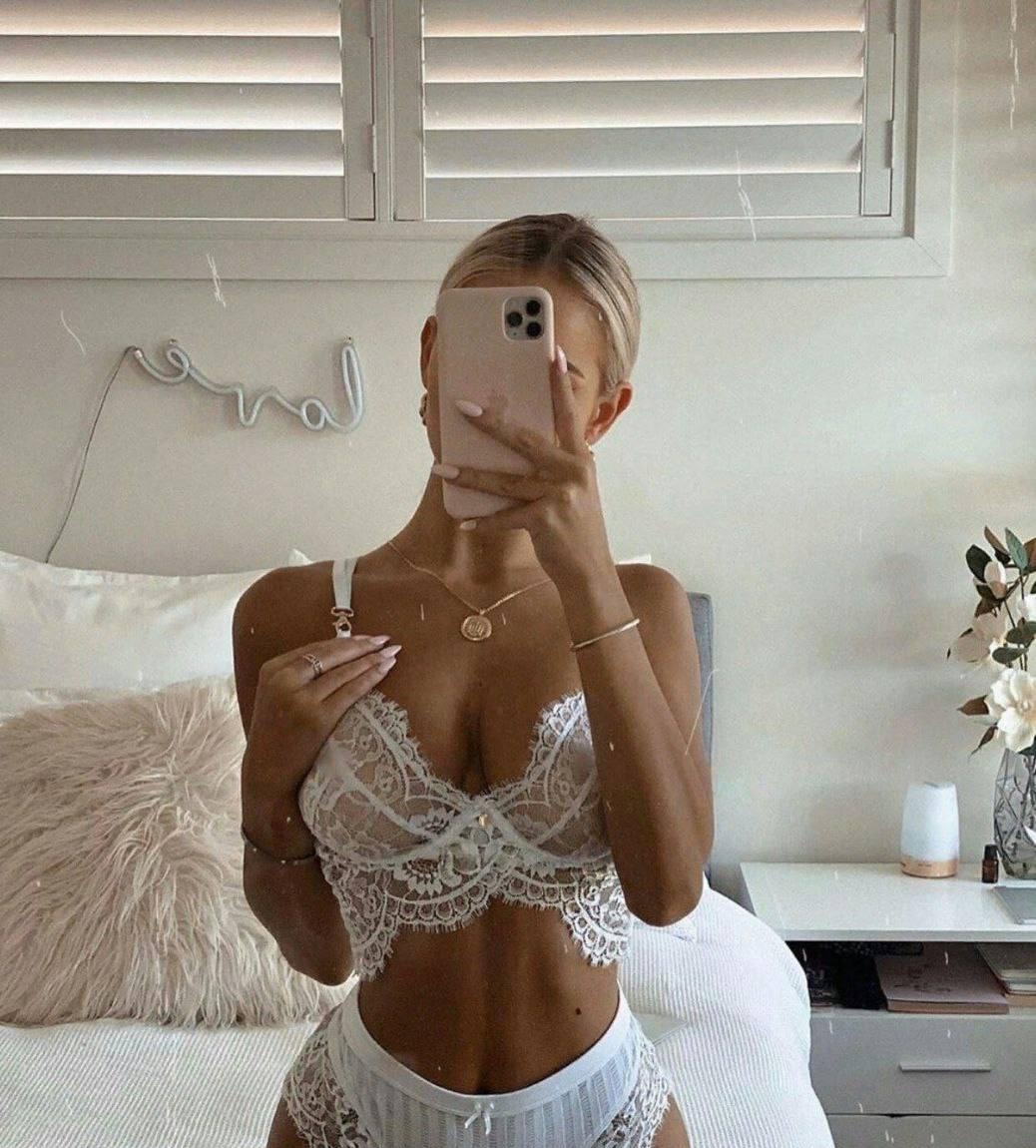 Елена привлекальеная девушка из Новоазовска цена от 4000 руб