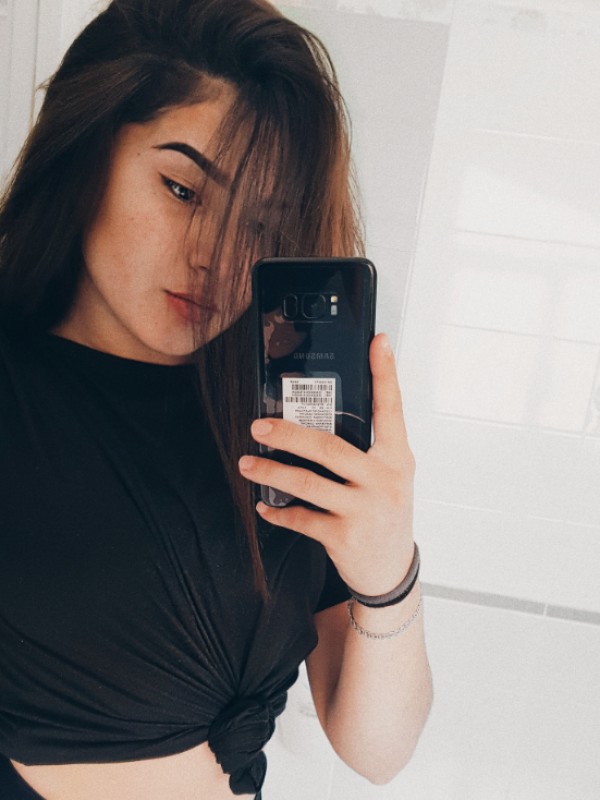 Варя привлекательная девушка из Новоазовска цена от 3500 руб