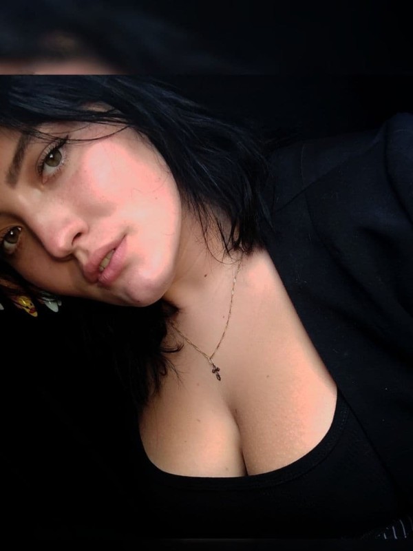 Ная привлекательная девушка из Новоазовска цена от 3000 руб