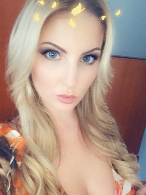 Алисия привлекательная девушка из Новоазовска цена от 3000 руб