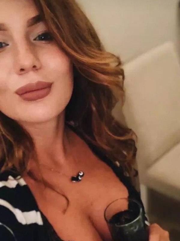 Стася привлекательная девушка из Новоазовска цена от 3500 руб